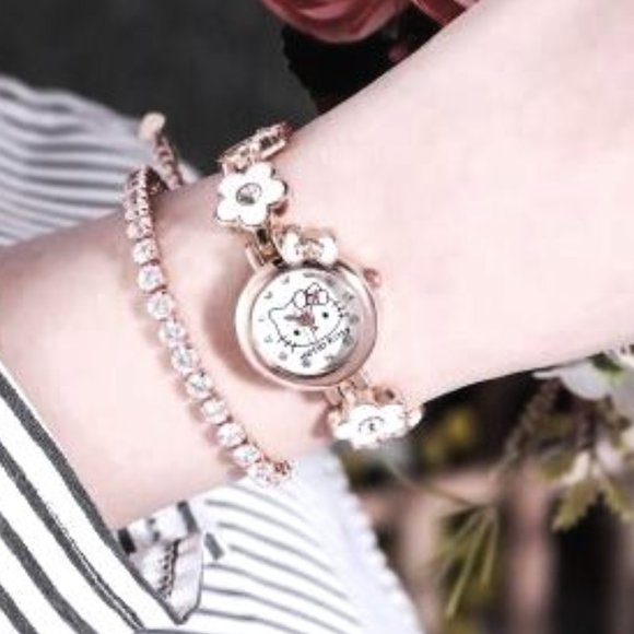 Hello Kitty Quartz Watch White Flower Chain - Picture 2 of 7